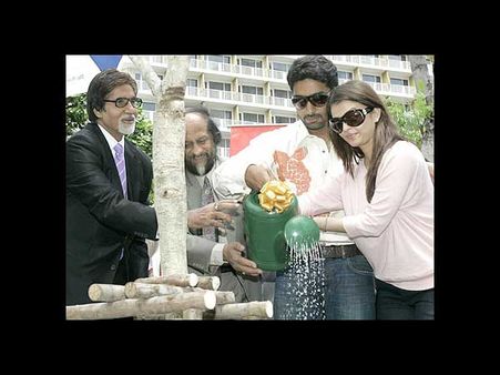 अनदेखी तस्‍वीरें: ऐश्‍वर्या, अमिताभ और अभिषेक