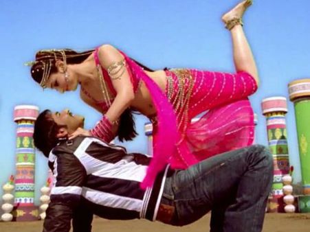 महाबकवास है हिम्मतवाला