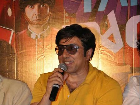 मेरा बेटा अभी निर्देशन में रूचि ले रहा है: सनी देओल