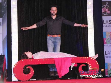 असली डायन को देख डर गये इमरान