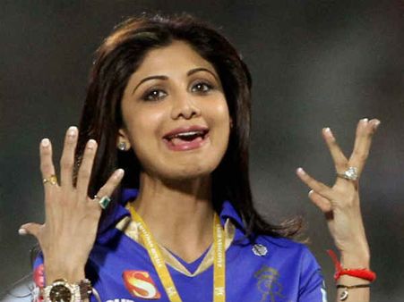 शिल्‍पा शेट्टी के पीआर पर लगे छेड़खानी के आरोप