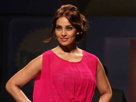 भोजपुरी फिल्मों के लिए टाइम नहीं मेरा पास: बिपाशा