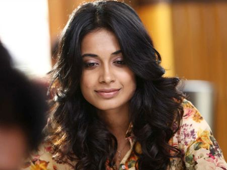 सारा जैन डायस को मिली तीसरी फिल्म