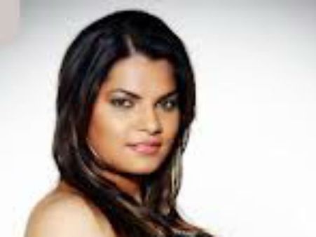 गायन, अभिनय से कहीं ज्यादा आसान है : ममता शर्मा