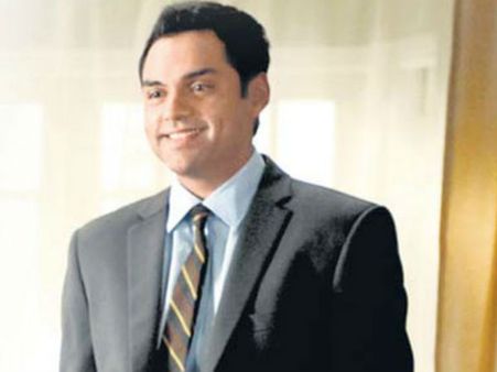 24 घंटे 6 महिलाओं की पहरेदारी करेंगे अभय देओल