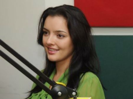 धर्मेद्र की कहानी जानना प्रेरणास्पद : क्रिस्टीना