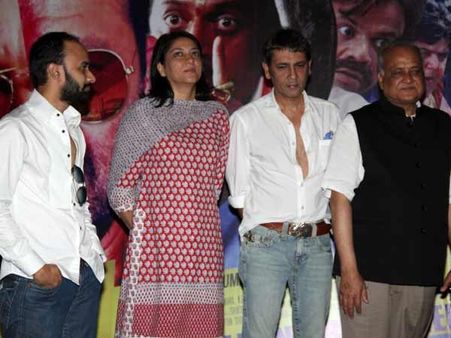 पुसिलगीरी के प्रमोशन में प्रिया का आना कितना फायदेमंद