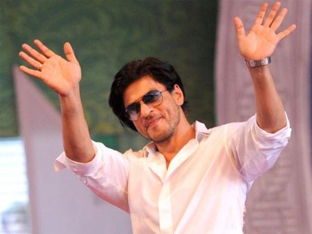 शाहरुख के घर आया एक नन्हा मेहमान अब्राहम!