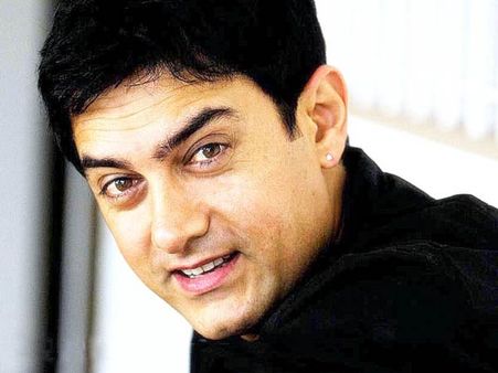 आमिर खान अभी भी टॉप पर है!