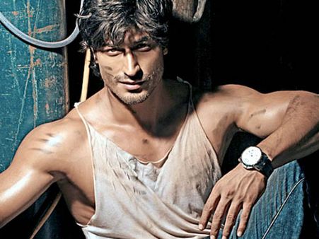 'बुलेट राजा' में विद्युत के मारधाड़ के दृश्य