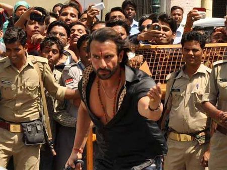 धुलिया के लिए धूप में तप रहे हैं सैफ अली खान