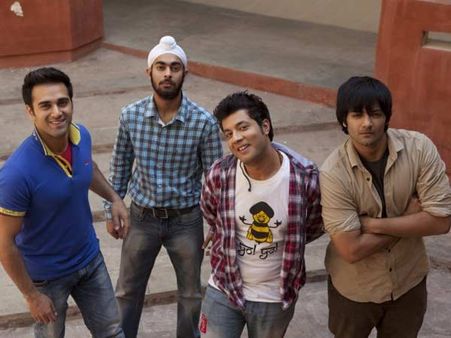 सेकेंड हाफ में हिट है फुकरे: फिल्म रिव्यू