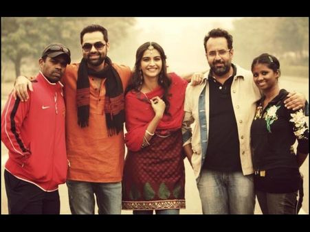 'राझणां' कुंदन ने रीझा बनारसियों का दिल...