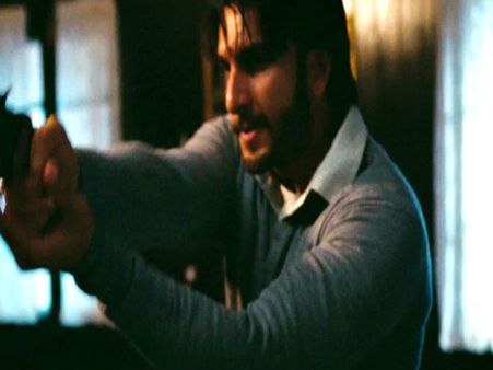 लुटेरा- आखिर क्या चल रहा है सोनाक्षी-रणवीर के बीच!