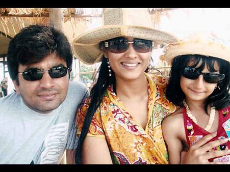 श्वेता की शादी से खुश राजा चौधरी देगें पार्टी