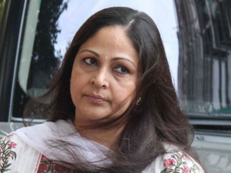 बेटे के साथ दूसरी फिल्म करेंगी रति अग्निहोत्री