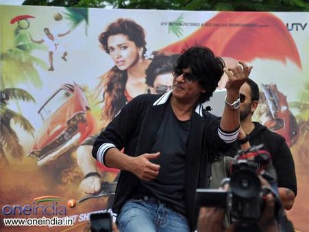 शाहरुख खान की वजह से मॉल को नुकसान ना पहुंचे इसलिए अंदर नहीं जाने दिया!