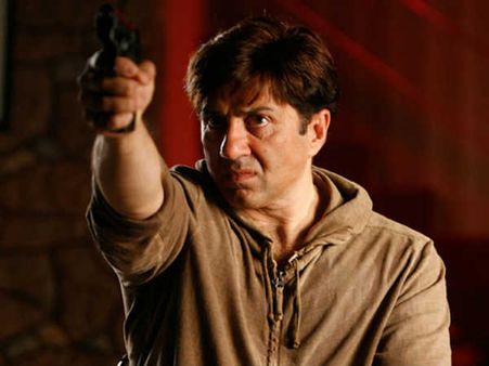 सन्नी ने कहा गदर 2 बनाई तो गदर का चार्म चला जाएगा!