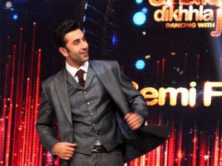 'बेशर्म' रणबीर का सगाई से इंकार, कैट को बताया अपनी जान