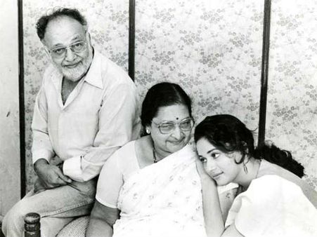 Exclusive: पापा मेरी ताकत थे, हैं और हमेशा रहेंगे : माधुरी दीक्षित