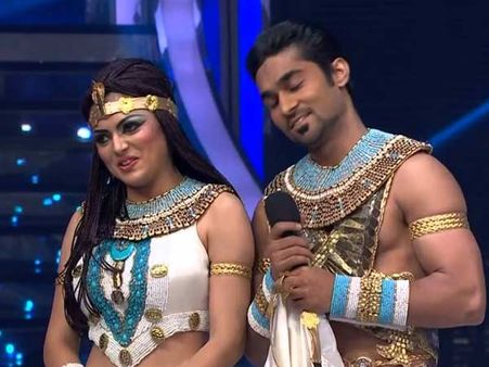 दृष्टी का झलक दिखला जा जीतना पहले से ही फिक्स था!