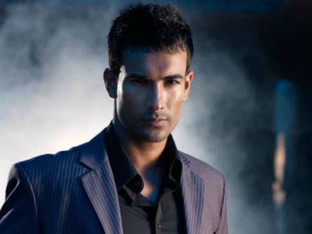 बिग बॉस 7: आज होगी बांग्लादेशी मॉडल आसिफ अजीम की एंट्री!