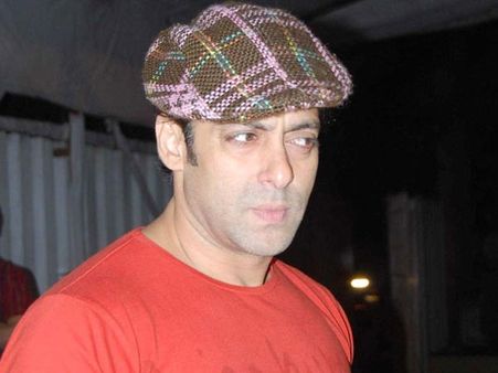 सलमान ने ली पापा की गाड़ी जिससे ऑटो में ना करना पड़े सफर!