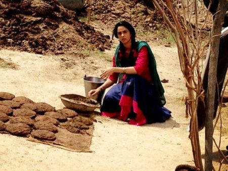 मल्लिका ने सागू को चूमा लेकिन जशन सिंह पर आया दिल