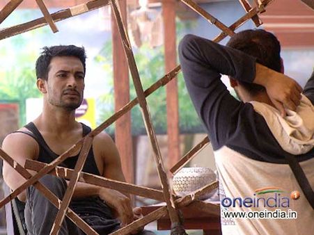 बिग बॉस 7- हैवन को याद करके रो पड़े आसिफ!