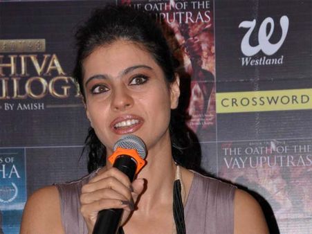 काजोल की चोरी हुईं 17 सोने की चुड़ियां बरामद, दो गिरफ्तार