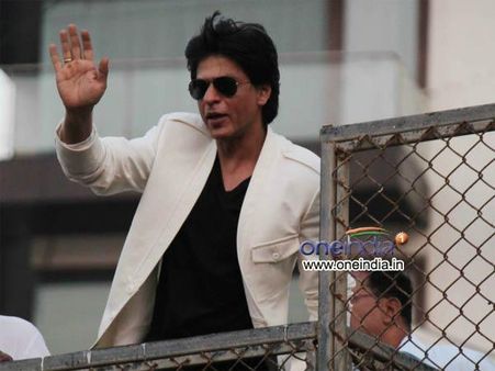 किंग खान शाहरुख का जन्मदिन आज, देखें सीक्रेट पार्टी की लीक्ड तस्वीरें