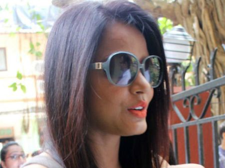 तो क्या रणदीप का नाम लेने से नीतू की इमेज खराब होती है?