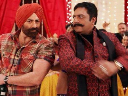 सन्नी देओल अपनी कमी खुद निकालते हैं..