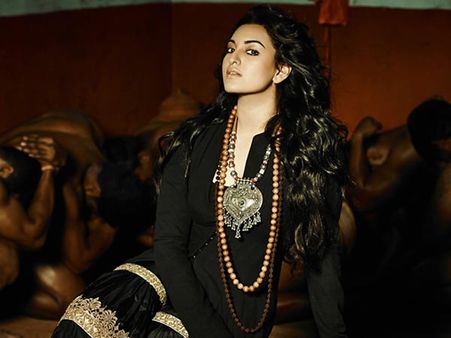शाहरुख, आमिर किस्मत में होंगे तो मिलेंगे- सोनाक्षी सिन्हा
