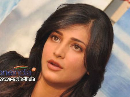 Rumors- श्रुति हासन को नहीं मिला कोर्ट का नोटिस!