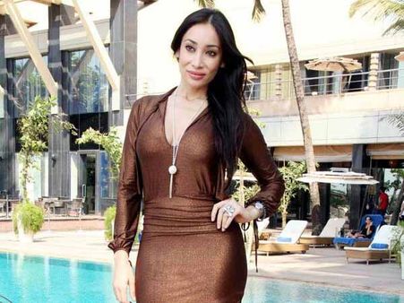 बिग बॉस में आग लगाने नहीं गयी थी मैं तो सच बोल रही थी- सोफिया