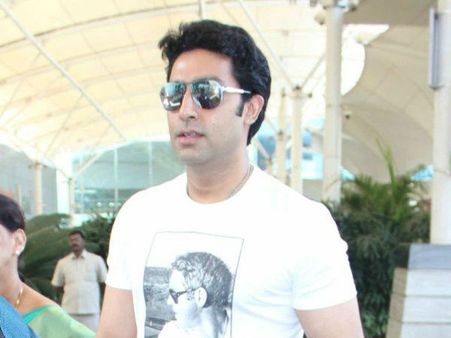 सर्दी में गर्मी का एहसास करायेंगे अभिषेक, करेंगे किंगफिशर कैलेंडर लांच