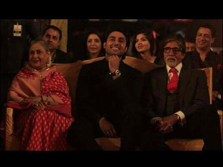 स्क्रीन्स अवॉर्ड्स में शाहरुख, दीपिका ने मचाई धूम!