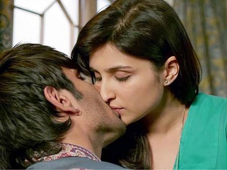 2013 के बेस्ट हॉट और रोमांटिक किसिंग सीन्स!