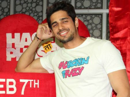 वरूण जैसी कॉमेडी कोई नहीं कर सकता: सिद्दार्थ मल्होत्रा