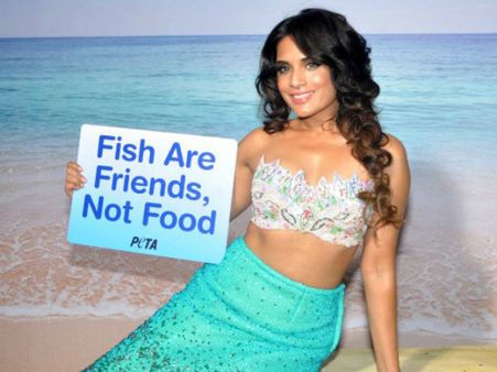 लीजिये ऋचा चड्ढा तो मछली बन गयीं...क्यों?