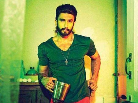 अपने लुक को सीक्रेट रखेंगे रणवीर, पार्टी-फ्लर्टिंग सब बंद!