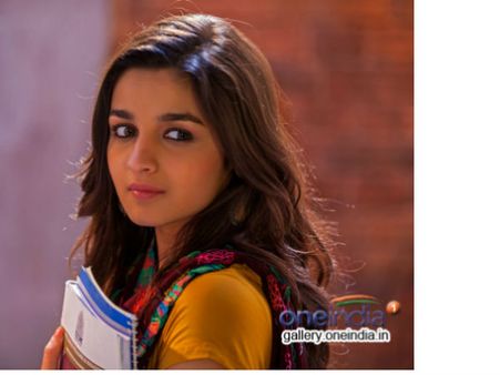 आलिया के सिंगल होने का राज कहीं महेश भट्ट तो नहीं!