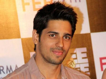 मुंबई आया तो क्या ... हूं तो दिल्ली का छोरा ही: सिद्धार्थ मल्होत्रा