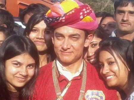 पीके की रिलीज डेट बदलकर बॉम्बे वेलवेट को अच्छी टक्कर देंगे आमिर!