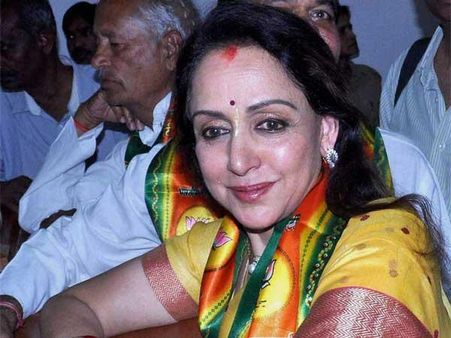 आखिर हेमा के लिए प्रचार करने क्यों नहीं आ रहे हैं धर्मेंन्द्र