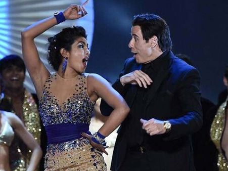 आईफा 2014- प्रियंका के फैन हैं हॉलीवुड सुपरस्टार जॉन ट्रेवोल्टा और केविन