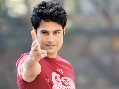 कहानी और प्रोड्यूसर देखकर ही साइन करता हूं फिल्म- राजीव खंडेलवाल