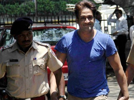 एक्टर इंद्र कुमार ने मॉडल को सिगरेट से दागा, हाथ को काटा फिर किया रेप