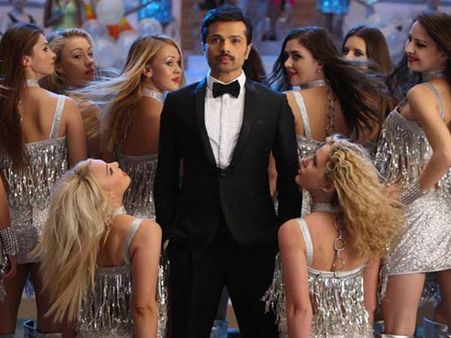 हिमेश रेशमिया भी अब खान तिकड़ी की राह पर, साल में एक फिल्म